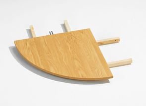 Vinkelplate til skolepult Hatty, 600x600 mm, eik Vinkelplate til skolepult Hatty, 600x600 mm, eik