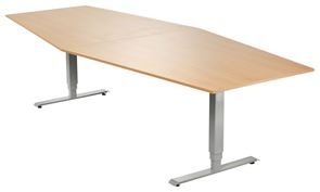 Konferensbord Grande, 5600x1200 mm, rektangulärt bok/silver Konferensbord Grande, 5600x1200 mm, rektangulärt bok/silver